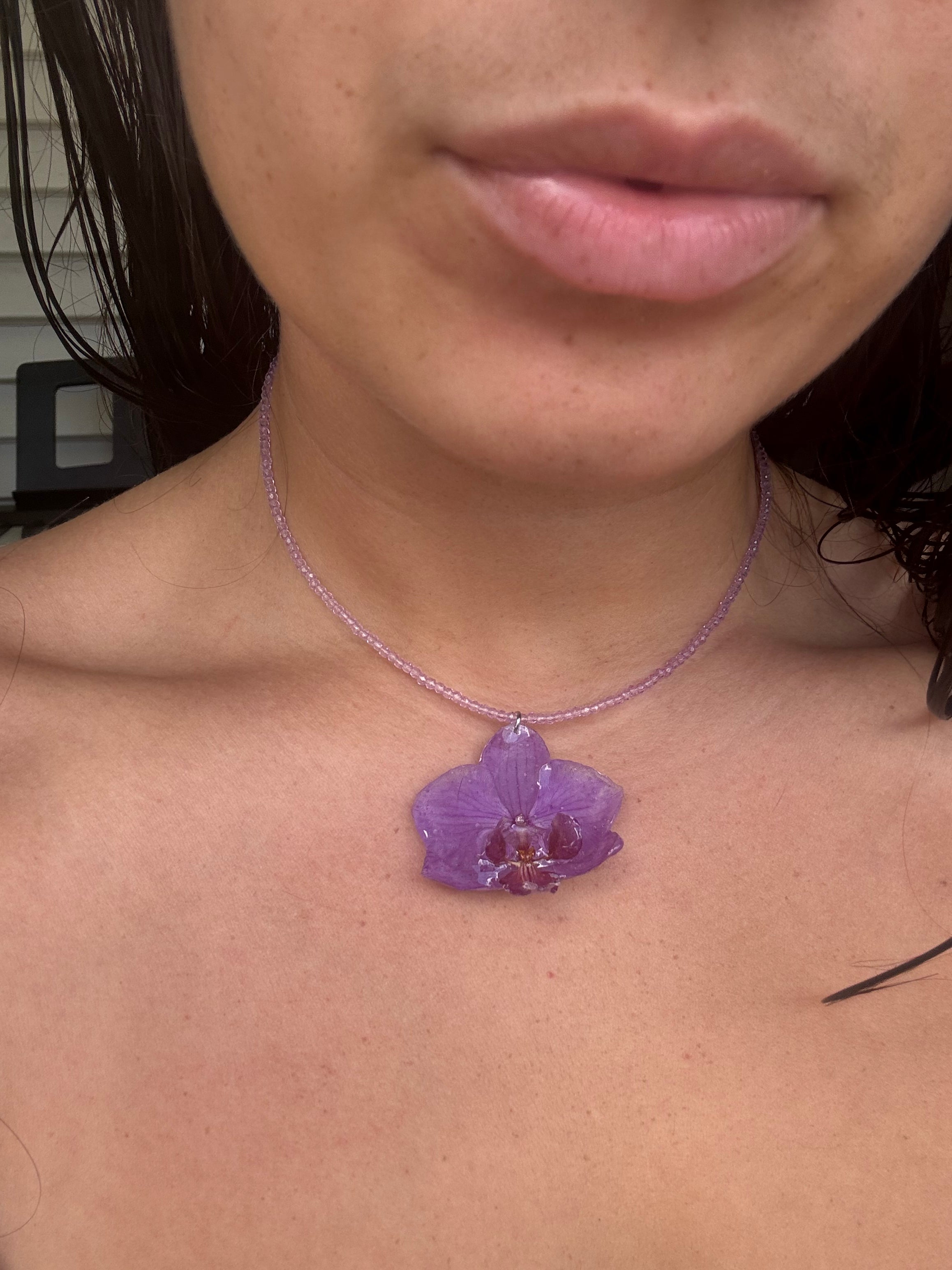Mini orchid necklace