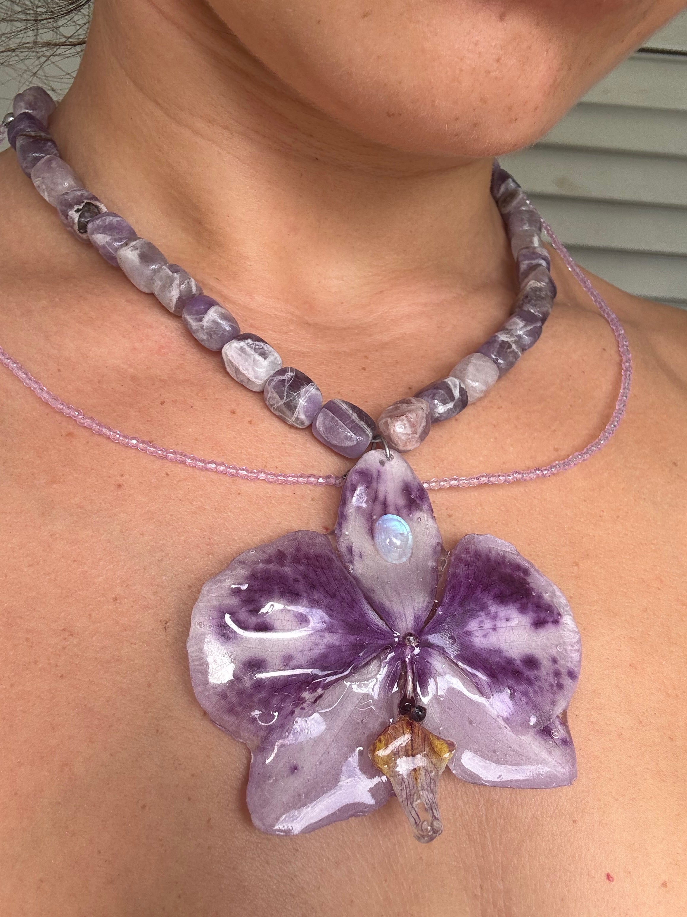 Orchid Necklace with Amethyst and Moonstone Inlay